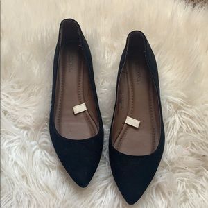 merona black pointy flats